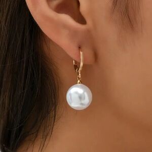 Elegant Faux Pearl Hoop Earrings.